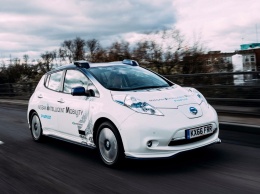 Автономный Nissan Leaf с трудом прошел тесты в Лондоне