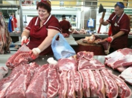 На рынках и ярмарках в Мелитополе запретили продавать домашнюю свинину