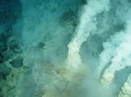 Ученые ищут следы зарождения жизни в древнейшей воде