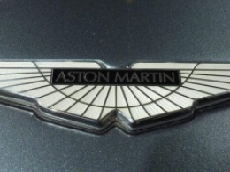 Конкурировать с Tesla будет Aston Martin