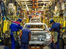В Петербургt продажи авто упали до уровня 2011 года после закрытия завода GM