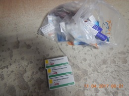 Украинец пытался провезти в Крым 150 таблеток клофелина (ФОТО)