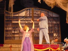 В Запорожье показывают премьеру абсурдной версии «Гамлета»