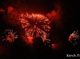 В День Победы в Керчи обещают праздничный артиллерийский салют и фейерверк