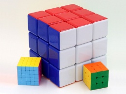 Самый большой в мире кубик Рубика появился в США