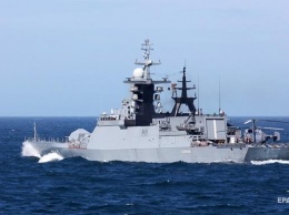 Фрегат Британии сопроводит корабли РФ возле Ла-Манша