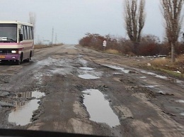 "120 км удовольствия": на трассе "Николаев-Кривой Рог" начали ликвидацию ямочности