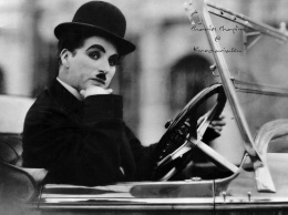 Поклонники отметили 128 лет со дня рождения Чарли Чаплина