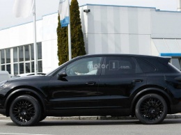 Porsche Cayenne полегчало