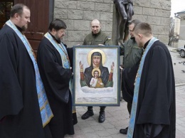 Маразм крепчал: Украинская раскольническая «церковь» ввела икону в память о разгроме под Дебальцево