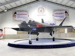 Чудо-юдо: Иран начал рулежные испытания своего истребителя-«невидимки»
