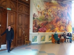 В храме на Львовщине изобразили Путина в огне