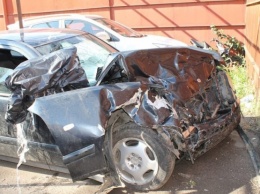 Киевский водитель протаранил автомобиль с беременной женщиной