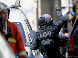 Во Франции накануне президентских выборов предотвращен крупный теракт