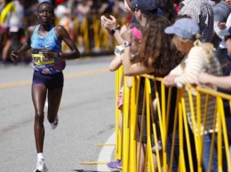 Бостонский марафон выиграли кенийцы