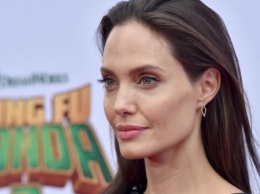 Анджелина Джоли решила распрощаться с актерской карьерой