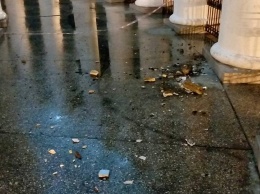 Воронцовская арка пошла трещинами и осыпается (фото)