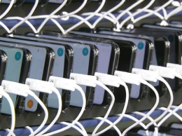 Samsung показала, как тестируют батареи смартфонов на взрывоопасность