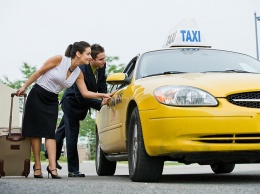 Акция: прокатись в такси - помоги армии