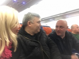 Подружившаяся с Зюгановым художница увезла из оккупированного Донецка пойманного на взятках "чиновника"
