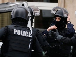 Перестрелка в центре Парижа: подозреваемый сдался полиции