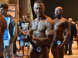 Фото: в Запорожье проходит всеукраинский турнир по бодибилдингу
