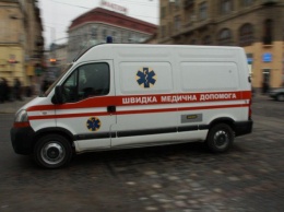 Жительницу Кривого Рога, которая еле держалась на ногах, «выпроводили» из киевской больницы