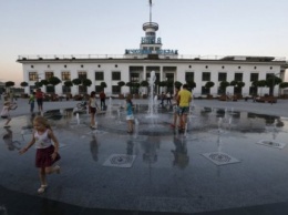 Через неделю в Киеве откроют обновленную Почтовую площадь