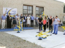 Рубежанскому реабилитационному центру «Хрусталик» подарили спортплощадку