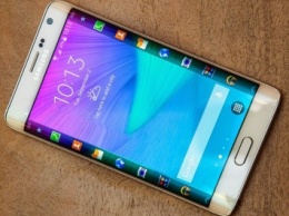 Сегодня в России начнут продавать новый смартфон Samsung Galaxy S6 Edge+