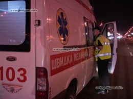 ДТП в Киеве: на проспекте Бажана Subaru Forester сбил двух пьяных пешеходов-камикадзе. ФОТО+видео
