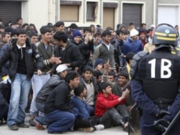 Венгрия закрыла границу с Сербией из-за нелегальных мигрантов