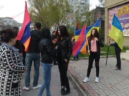 Бердянская армянская диаспора почтила память о жертвах геноцида армян