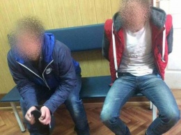 Под Киевом пьяные молодчики зверски избили копа