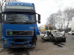 ВИДЕО ДТП на России: женщина на ВАЗе убила себя и пассажирку
