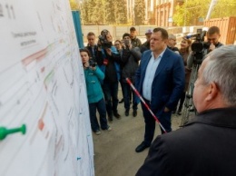 Борис Филатов требует от подрядчиков быстрее перейти к активной фазе работ по достройке Днепровского метро