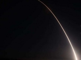 Привет, КНДР: США испытали межконтинентальную "ядерную" ракету