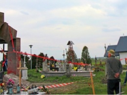 МИД Украины возмутился из-за демонтажа памятника УПА в Польше