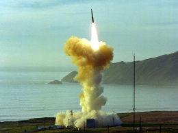 США запустили межконтинентальную баллистическую ракету Minuteman III