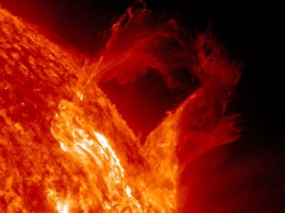 Ученые доказали, что извержения на Солнце опасны для Земли