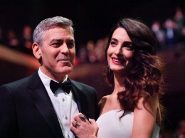 Джордж и Амаль Клуни арендовали целое больничное крыло