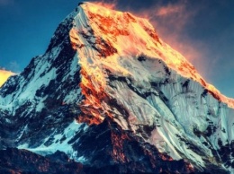 На Эвересте погиб известный швейцарский альпинист