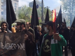 В Киеве прошли два марша - профсоюзов и анархистов