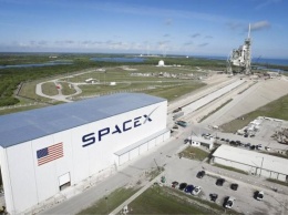 SpaceX запустила ракету Falcon 9 с разведывательным спутником