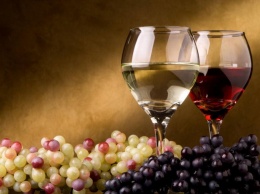 Ученые: Умеренное употребление вина убережет от стресса
