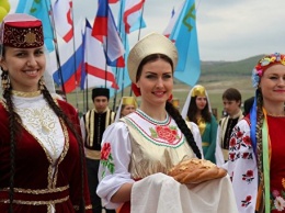 На праздновании "Хыдырлеза" в Крыму выступят артисты из Москвы, Татарстана и Северного Кавказа - Смирнов