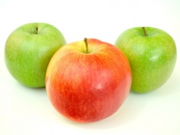 У красных и зеленых яблок разные полезные свойства