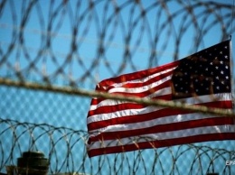 Трамп запретил перевод узников из Гуантанамо