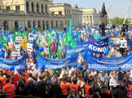 Тысячи поляков протестуют против консервативного правительства