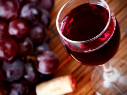 Ученые доказали, что диабетикам полезно красное вино